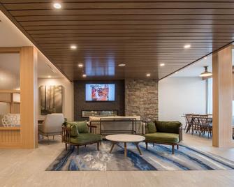Fairfield by Marriott Inn & Suites Penticton - פנטיקטון - טרקלין
