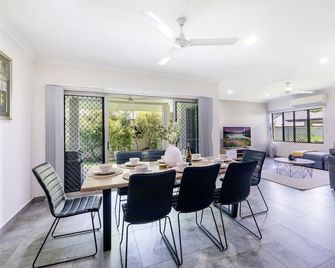 Zenhouse Harmony Modern Home Near Cdu Hospital - Leanyer - Phòng ăn