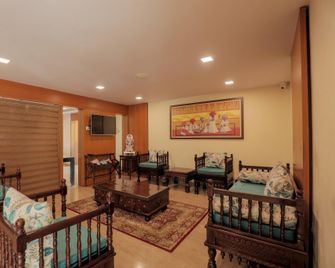 Shantivan Resort - Valsād - Front desk