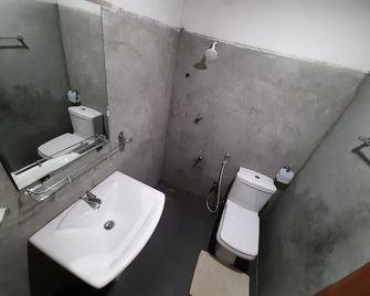 priya homestay kandalama - Dambulla