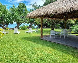 Villa Kahaia: Tahiti by the sea. - Paea - Patio