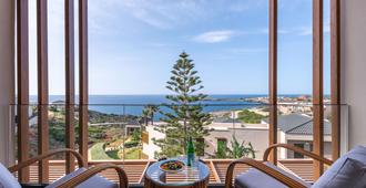 Isla Brown Chania Resort, Curio Collection by Hilton - Stavros - Balkon