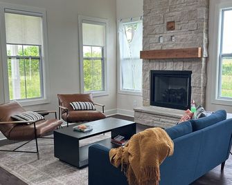 Big Luxury Farmhouse - Shelbyville - Huiskamer