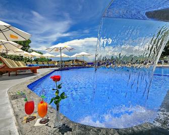 Rigel Hotel - Nha Trang - Bể bơi