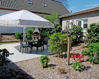 Double II - Pension with breakfast in Baabe - Ostseebad Baabe - Binnenhof
