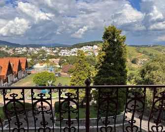 Chateau Palace Hotel - São Lourenço - Varanda