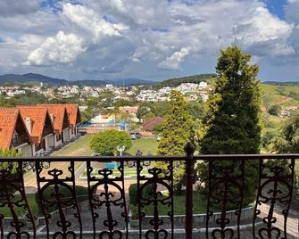 Chateau Palace Hotel - São Lourenço - Balkon
