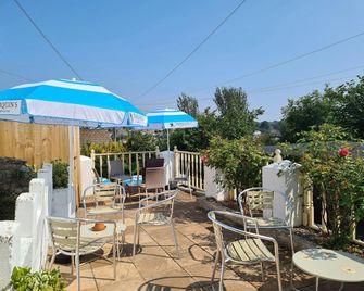 The Thirsty Scholar - Penryn - Patio