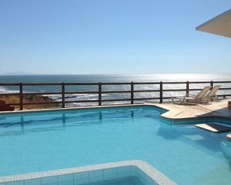 Hotel Miraflores - El Cuco - Pool