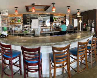 Coral by the Sea - San Juan - Bar