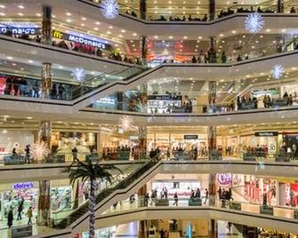 Holiday Inn Express Ahmedabad Prahlad Nagar By IHG - אחמדאבאד - בר