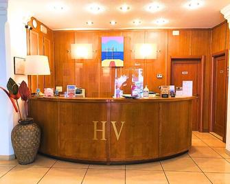 Hotel Venezia - La Spezia - Front desk