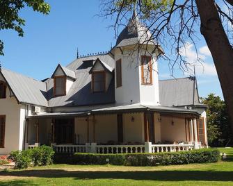 Villa Victoria Lodge - Maipu - Building