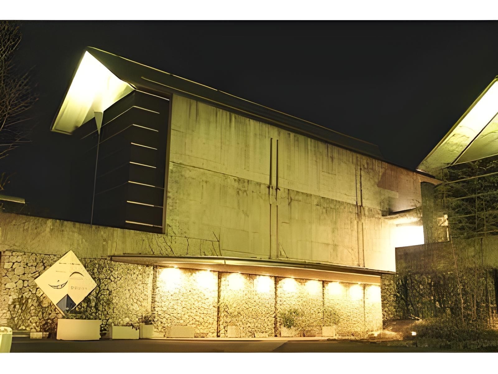 هوتل سايرا شيمانتو