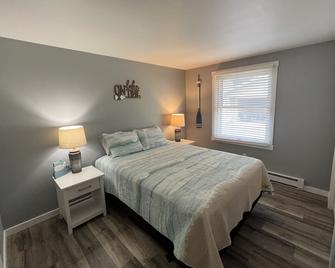 Cove District House With View Of Cedar Point - Sandusky - Bedroom