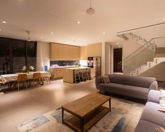 Faru Villa Sanctuary Ho Tram, 4 Bedrooms - Xuyen Moc - Kitchen