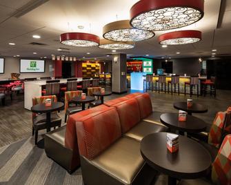 Holiday Inn Milwaukee Riverfront By IHG - Milwaukee - Restaurant