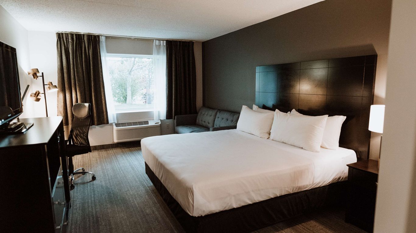 Coast Nisku Inn & Conference Centre