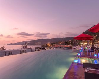 The Charm Resort Phuket - Patong