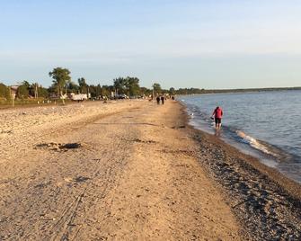 Creekside Cottage - Your Vacation Home Winter And Summer, For Beach Or Skiing - South Bruce Peninsula - Playa
