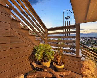 Upgraded Pt Loma Panoramic Views - 1 Bedroom Suite - San Diego - Balcony