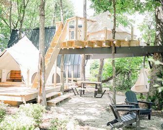 The Lookout Bunk - Fredericktown - Patio