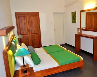 Star Beach Hotel - Negombo