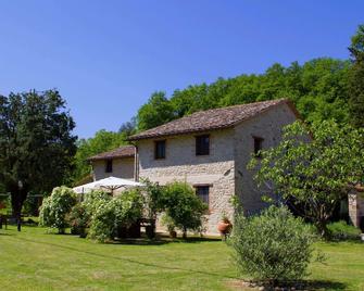 Modern Holiday Home in Pietrafitta Umbria with Garden - Pietrafitta - Edificio