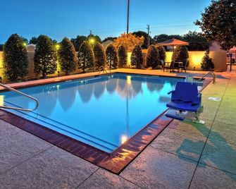 Courtyard by Marriott Abilene Southwest/Abilene Mall South - Abilene - Pool