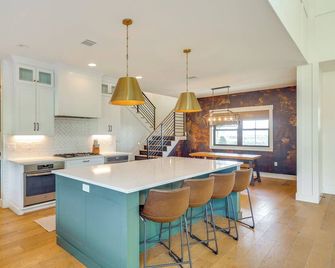 Nat'l Forest Access & Mtn Views: Family Eagar Home - Eagar - Kitchen