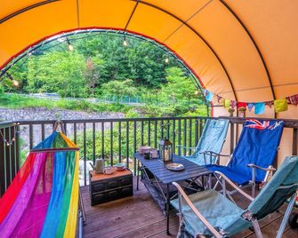 Hwacheon Sky Valley Pension - Pocheon - Balcony