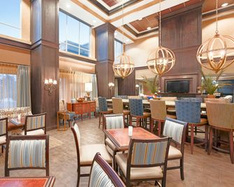 Hampton Inn & Suites Wells-Ogunquit - Wells - Lounge