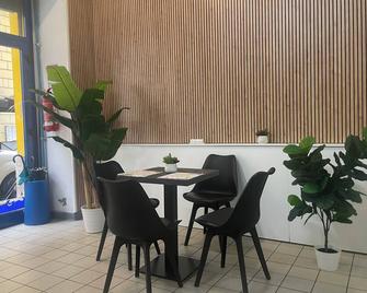 Funny Palace Hostel - Rome - Dining room