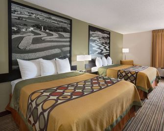 Super 8 by Wyndham Madison South - Madison - Bedroom