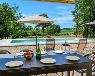 Stunning home in Saint Rémy - Saint-Rémy - Piscina