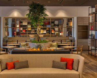 Intercityhotel Berlin Airport Ber Terminal 1 & 2 - Schönefeld - Lounge