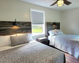 The Traveler on Main - Suite 3 - Tazewell