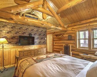 The Hibernation Station - West Yellowstone - Bedroom