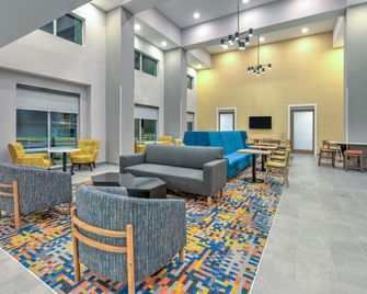 Hampton Inn & Suites by Hilton Little Rock Airport - Little Rock - Lobby
