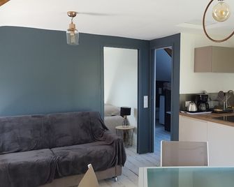 Furnished cottage 'les Azalés' - Ploërmel - Obývací pokoj