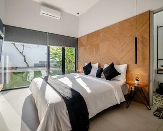 Mile Stone Villa - Denpasar - Bedroom