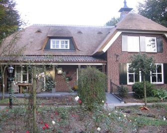 B&B De Zeven Berken - Uden - Gebäude