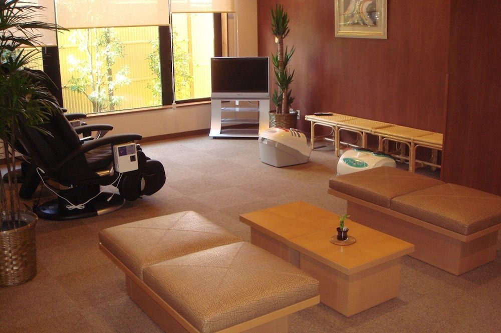 Hotel Route-Inn Aizuwakamatsu - Aizuwakamatsu - Obývací pokoj