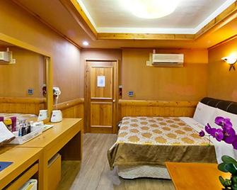 Drama Motel - Boryeong - Bedroom