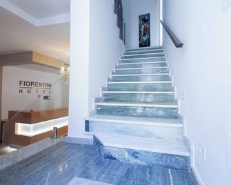 Palazzo Fiorentini Charme Hotel - Cariati - Aufgang