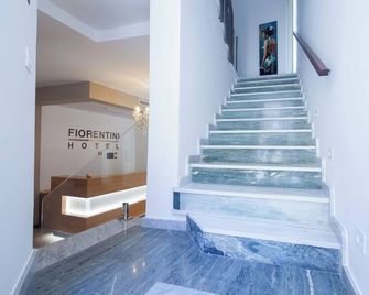 Palazzo Fiorentini Charme Hotel - Cariati - Scale