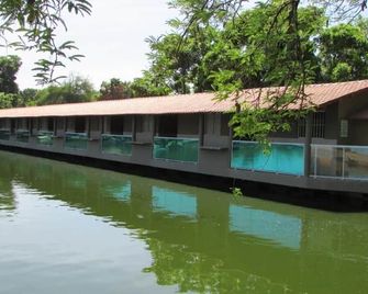 Resort Hotel Atlantic City Nautico Club - טרסינה - בריכה