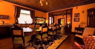 Alaska Heritage House Bed And Breakfast - Fairbanks - Τραπεζαρία