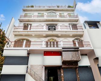 Hotel O Gol Bagicha Near Railway Station - Gaya - Building