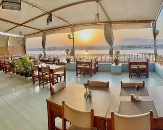 Merryland Hotel Luxor - Luxor - Restaurant